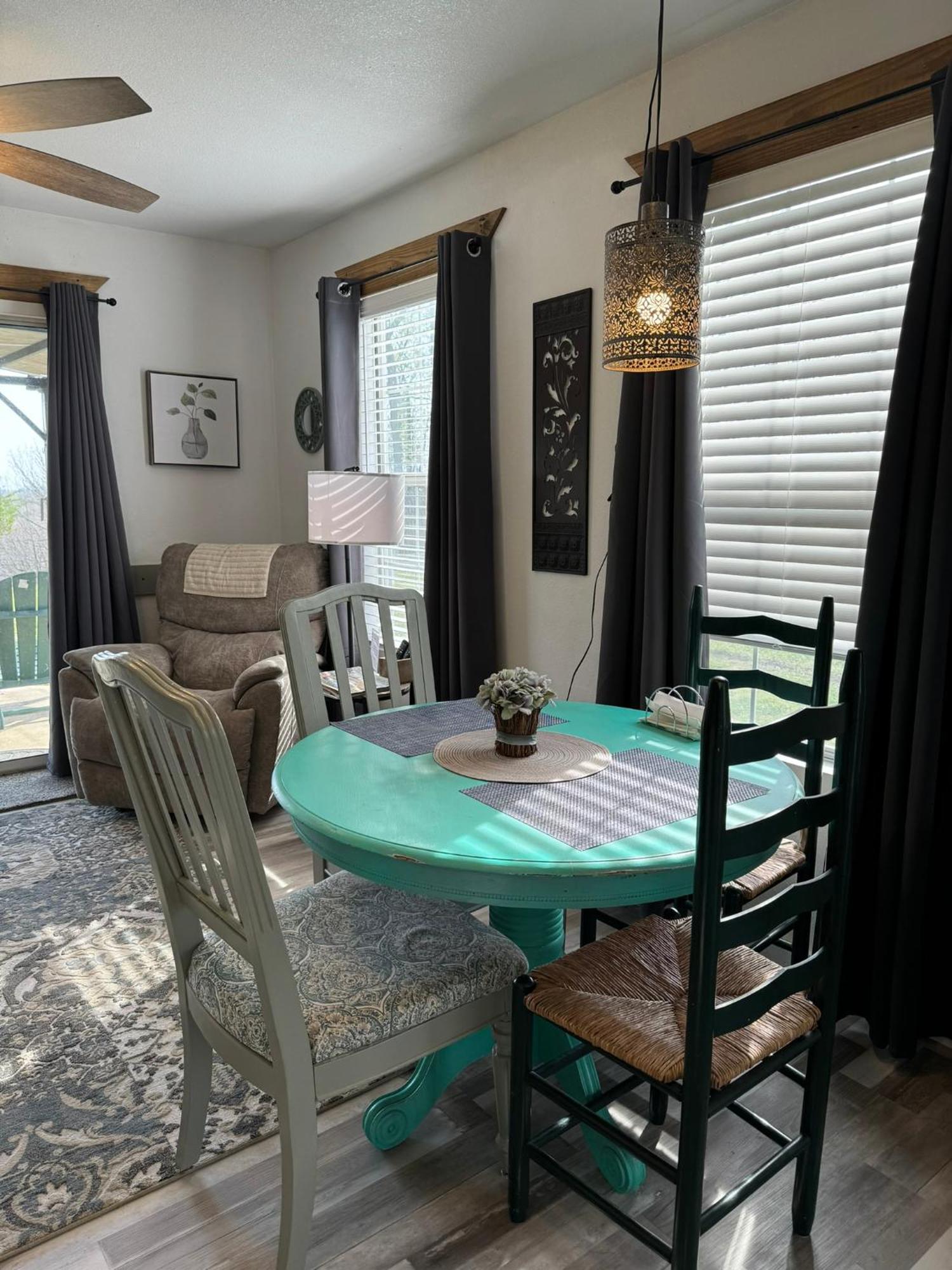 Mountain View Guest Motel Bagian luar foto