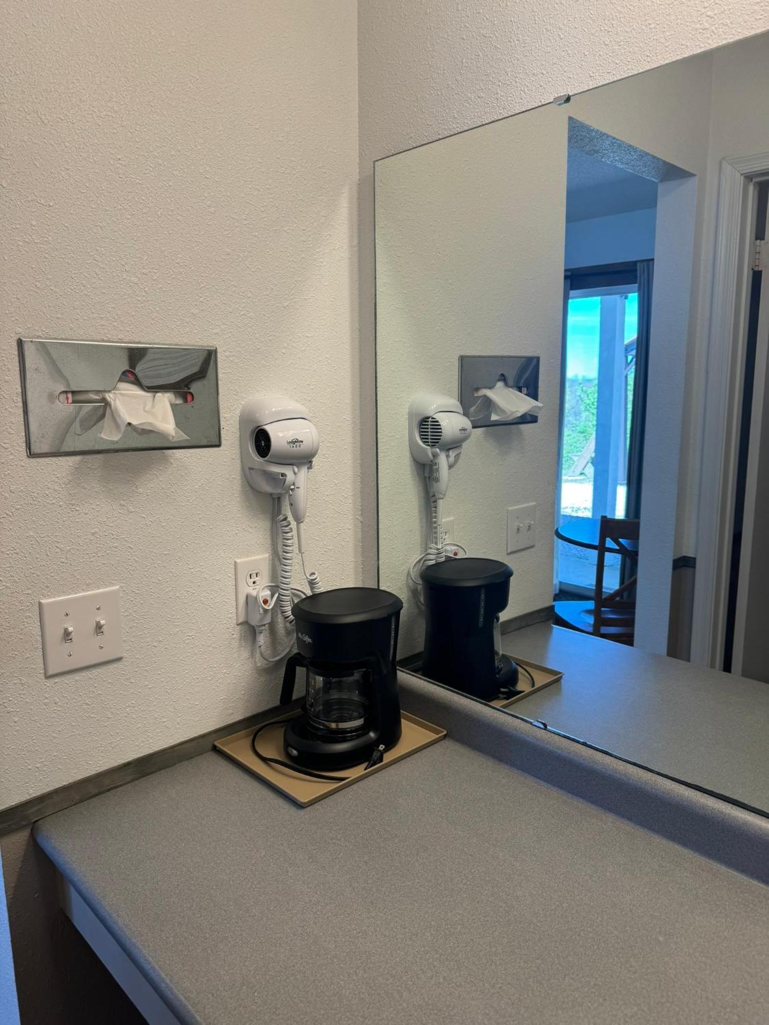 Mountain View Guest Motel Bagian luar foto